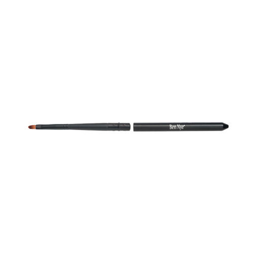 Ben Nye - Lip Care - Fine Detail Brush FDB-7  Lip Brush Lip Brush with Cover /Taklon